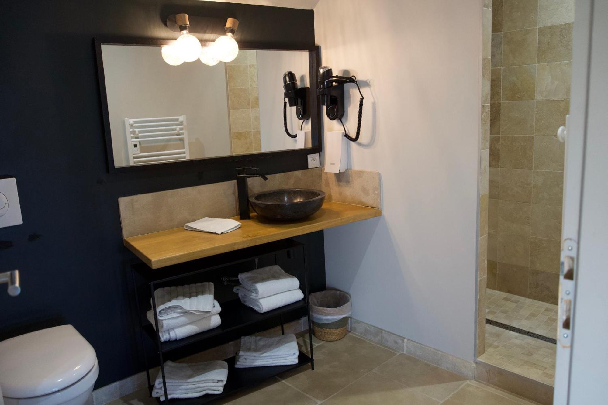 Appartements Domaine Gueguen 샤블리 객실 사진